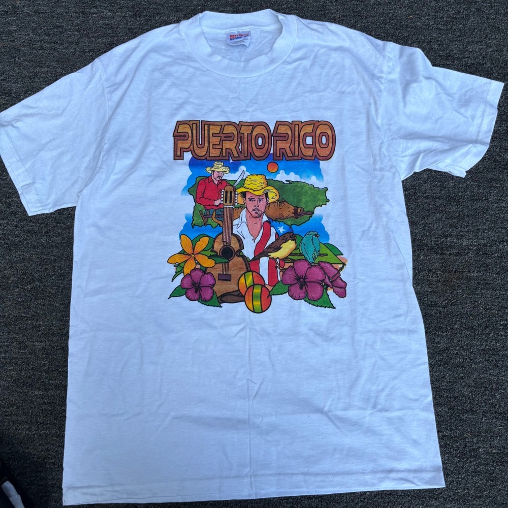 Vintage Hanes Puerto Rico Graphic T-Shirt White Mens Medium Souvenir Jibaro Art